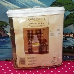 Townsend window curtain complete one rod treatment